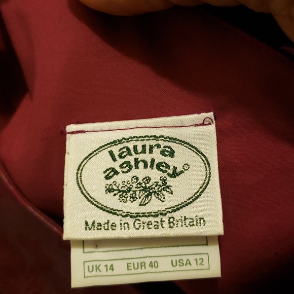 Laura Ashley Sparkling cranberry dress - Picture 4 of 4